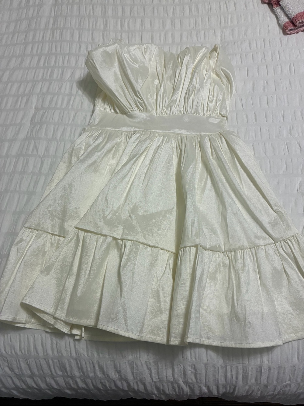 Woman's ' Cream Tiered Party Dress